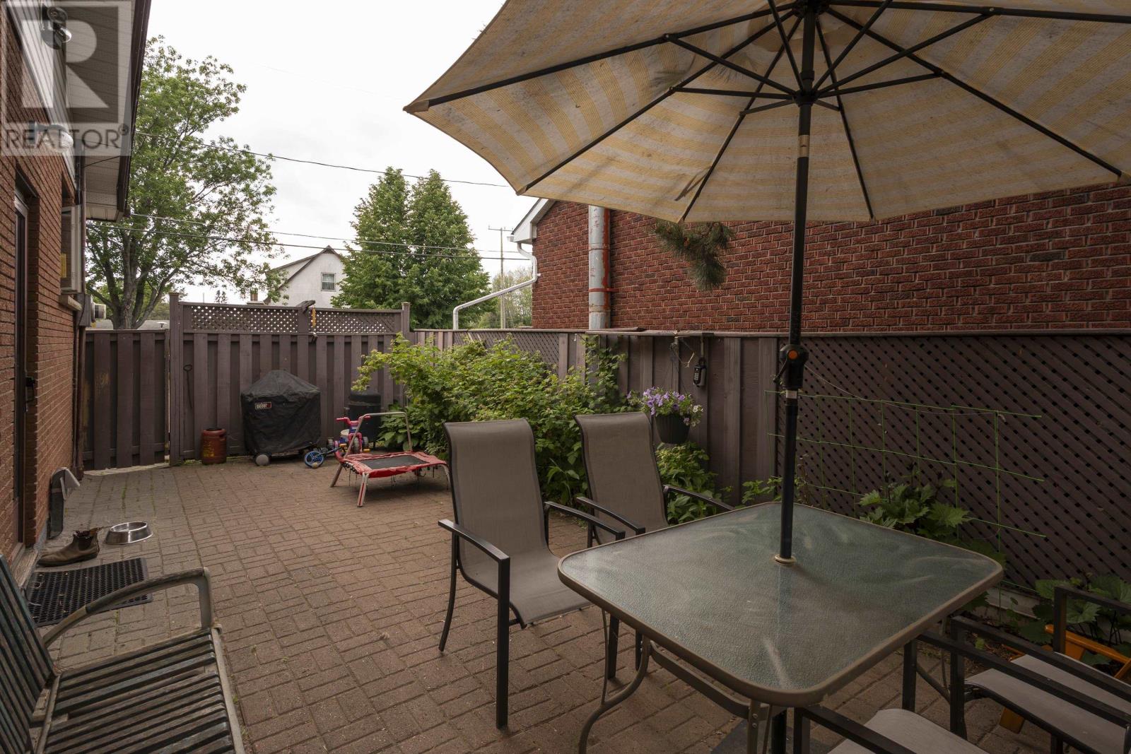 238 Nelson St, Thunder Bay, Ontario  P7A 2L7 - Photo 5 - TB2601923