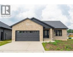 4008 GREENWOOD STREET, Petrolia, Ontario