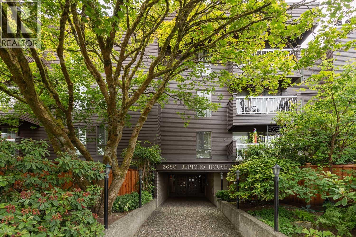 203 3680 W 7TH AVENUE, Vancouver