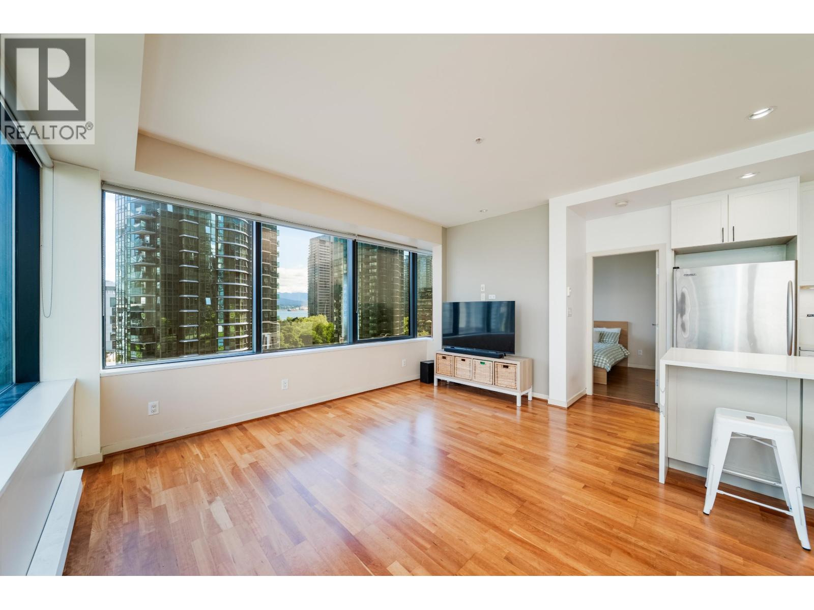 502 1333 W Georgia Street, Vancouver, British Columbia  V6E 4V3 - Photo 9 - R3145473