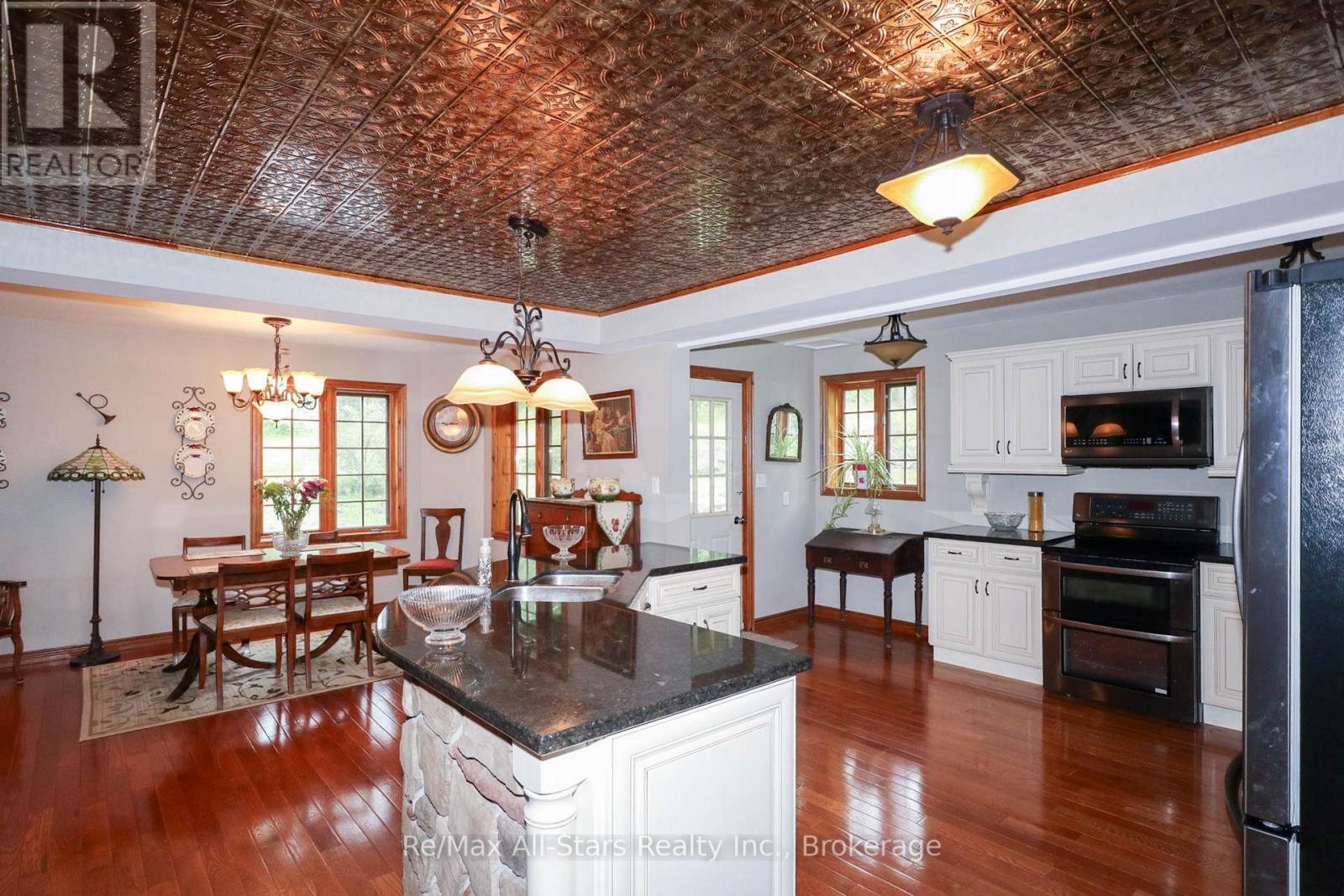 1474 Fleetwood Road, Kawartha Lakes, Ontario  L0A 1A0 - Photo 8 - X13467946