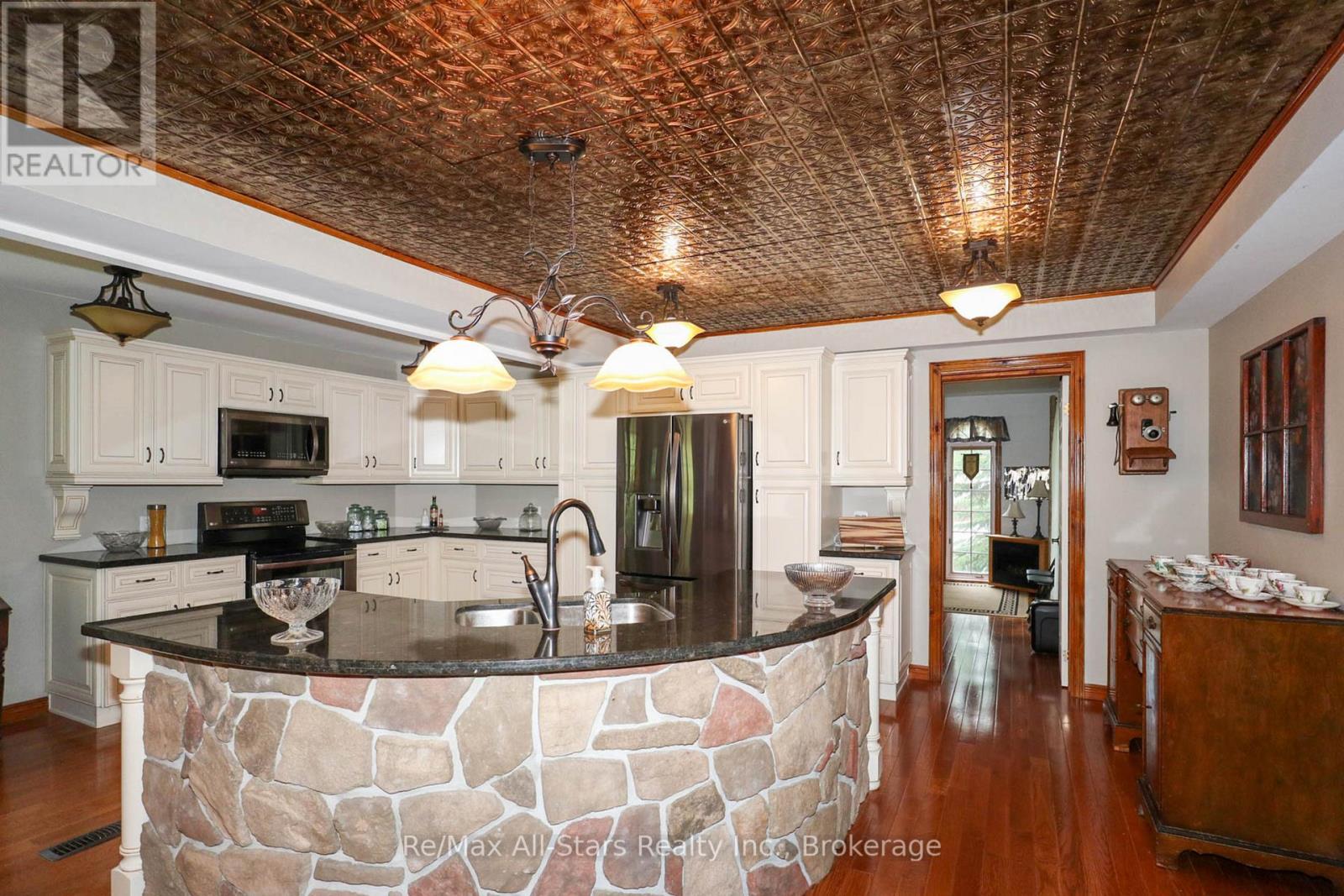 1474 Fleetwood Road, Kawartha Lakes, Ontario  L0A 1A0 - Photo 7 - X13467946