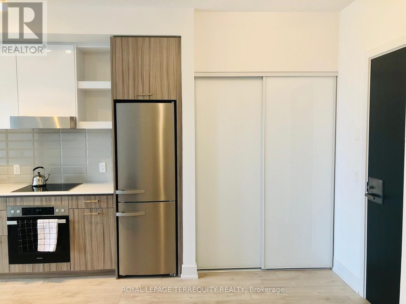 506 - 11 Lillian Street, Toronto, Ontario  M4S 0C3 - Photo 2 - C13557324