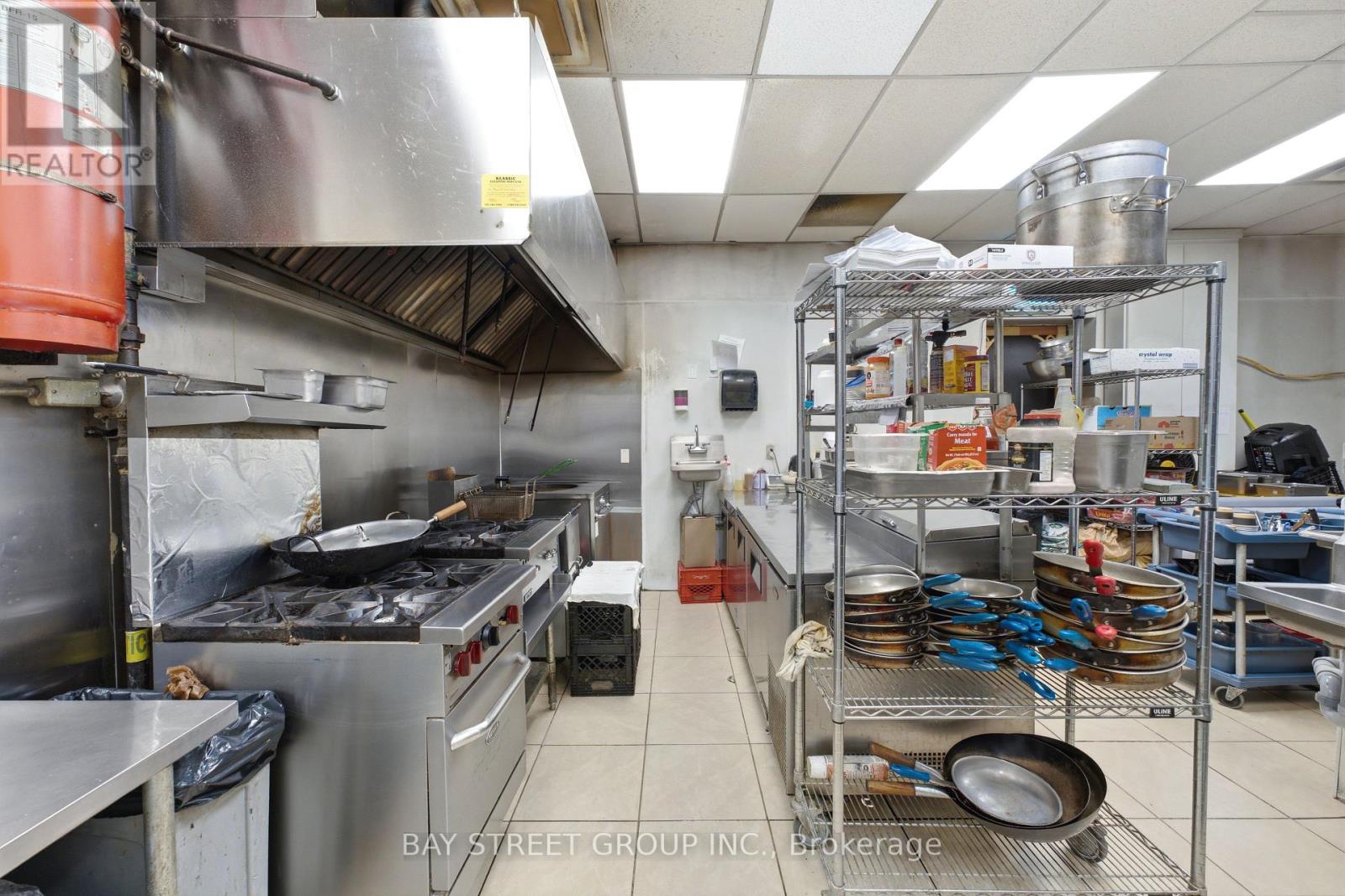 4&5 - 8 Midtown Drive, Oshawa, Ontario  L1J 3Z7 - Photo 15 - E13557336