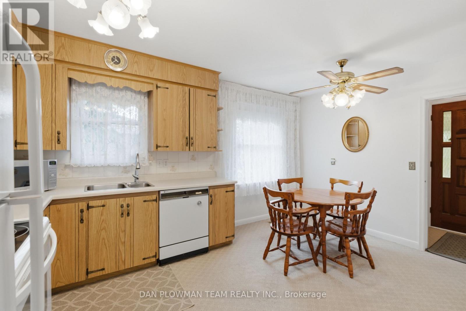 1401 Tremblay Street, Oshawa, Ontario  L1J 3X7 - Photo 12 - E13557414