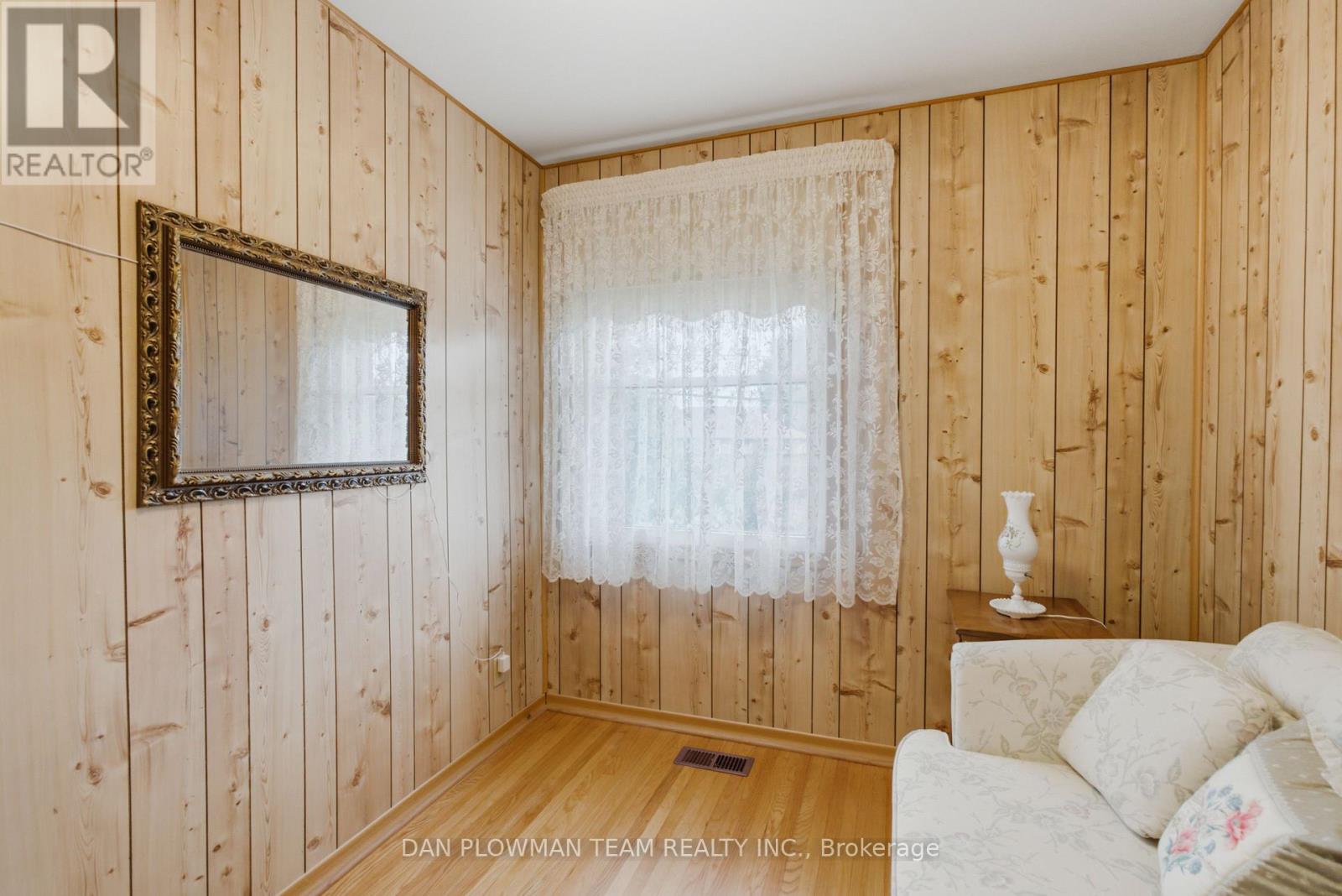 1401 Tremblay Street, Oshawa, Ontario  L1J 3X7 - Photo 18 - E13557414