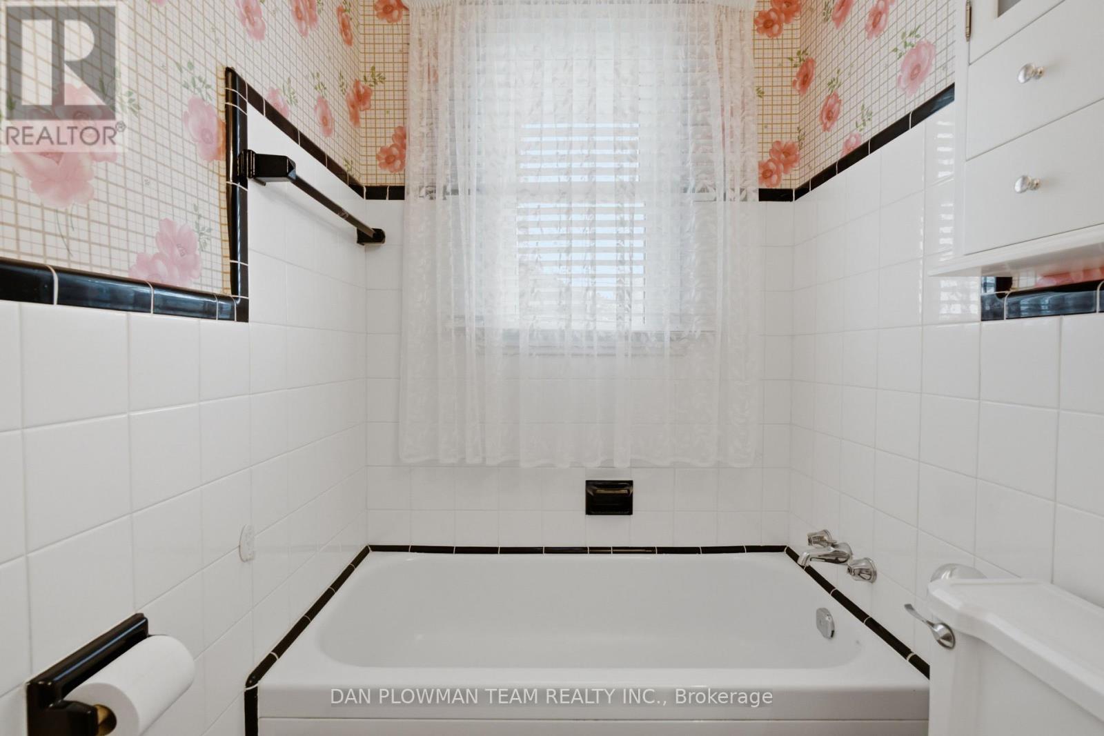 1401 Tremblay Street, Oshawa, Ontario  L1J 3X7 - Photo 26 - E13557414