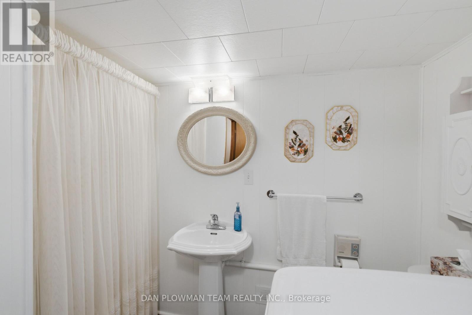 1401 Tremblay Street, Oshawa, Ontario  L1J 3X7 - Photo 36 - E13557414