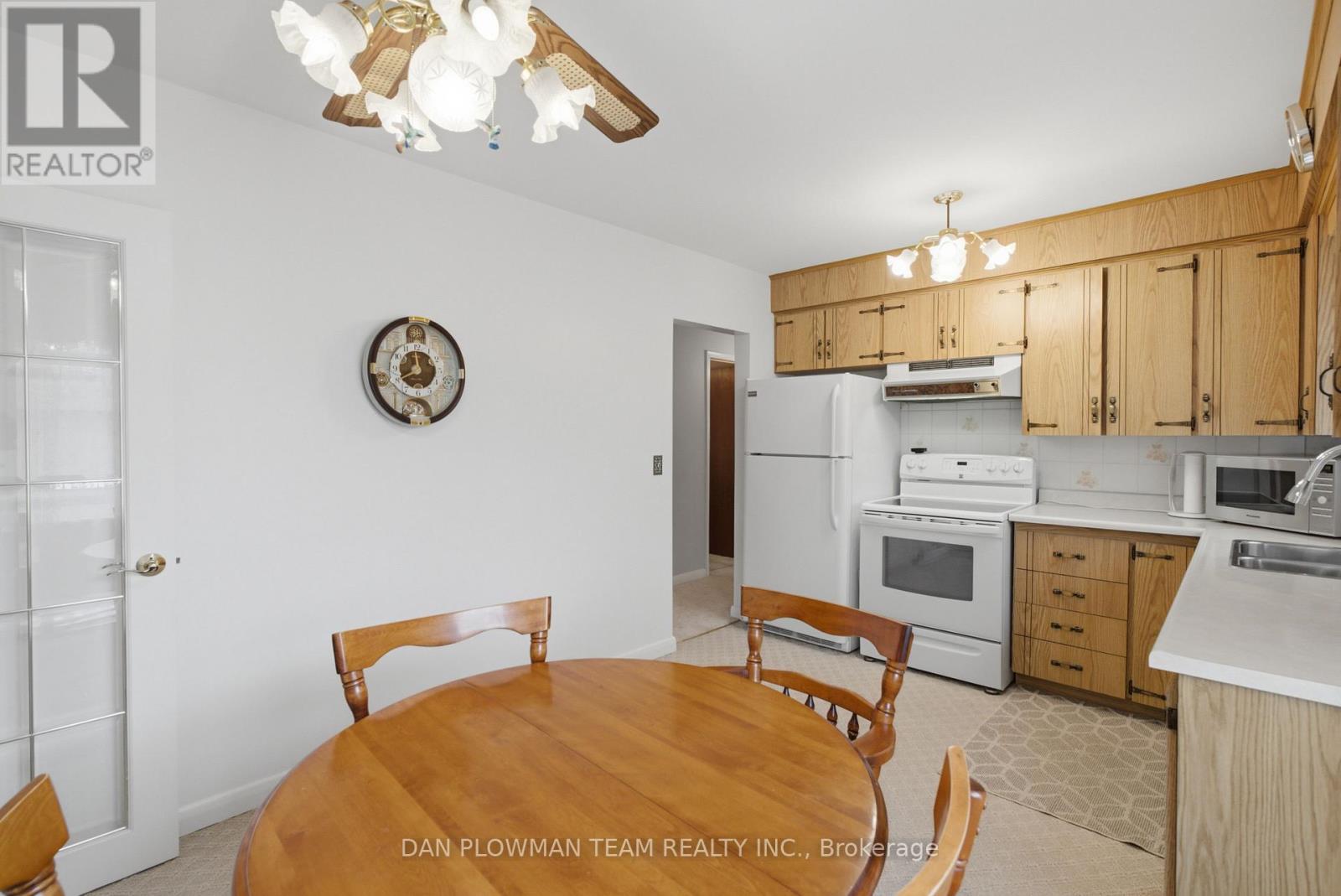 1401 Tremblay Street, Oshawa, Ontario  L1J 3X7 - Photo 9 - E13557414