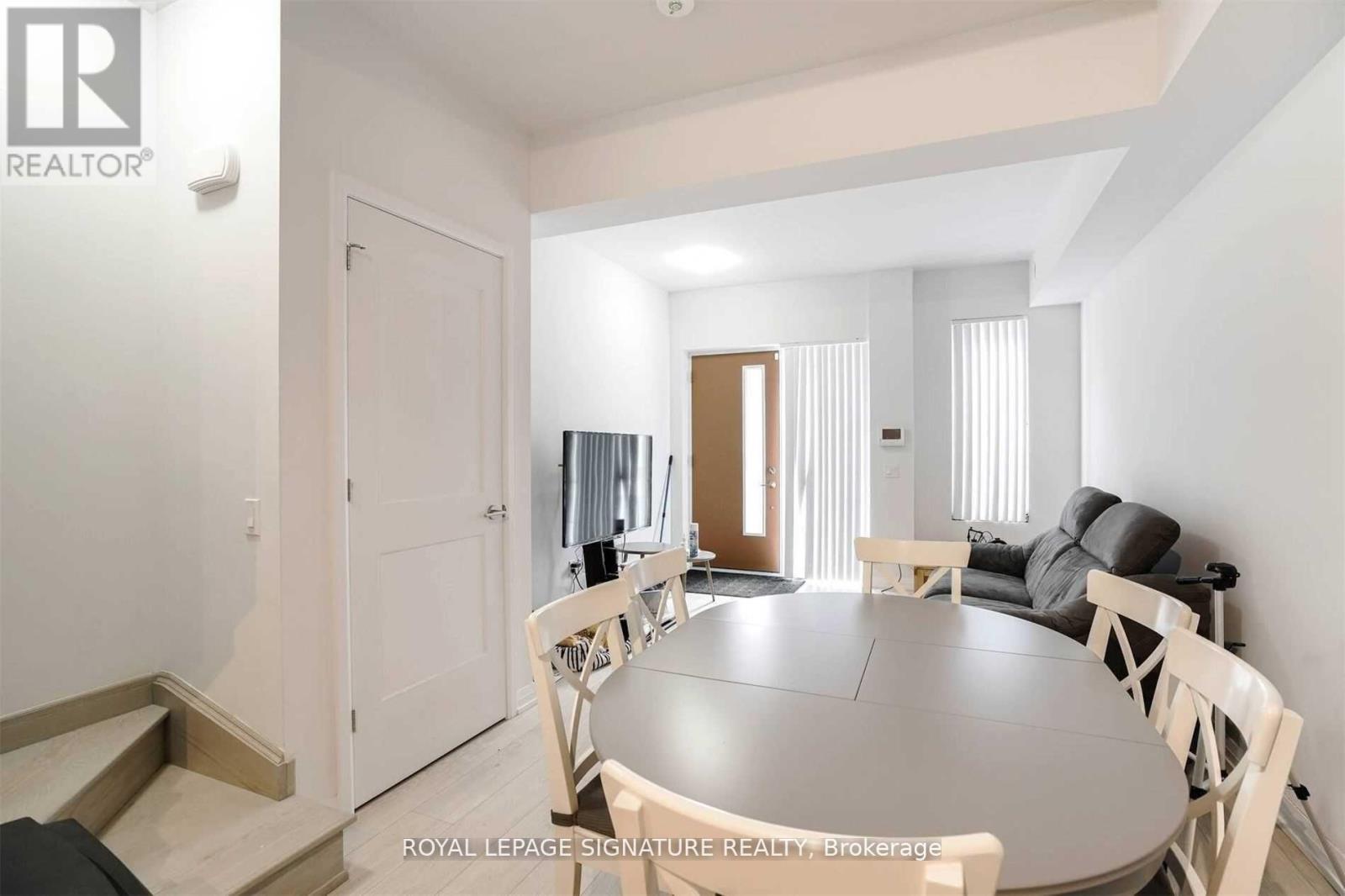 Th12 - 1010 Portage Parkway, Vaughan, Ontario  L4K 0K3 - Photo 11 - N13557378