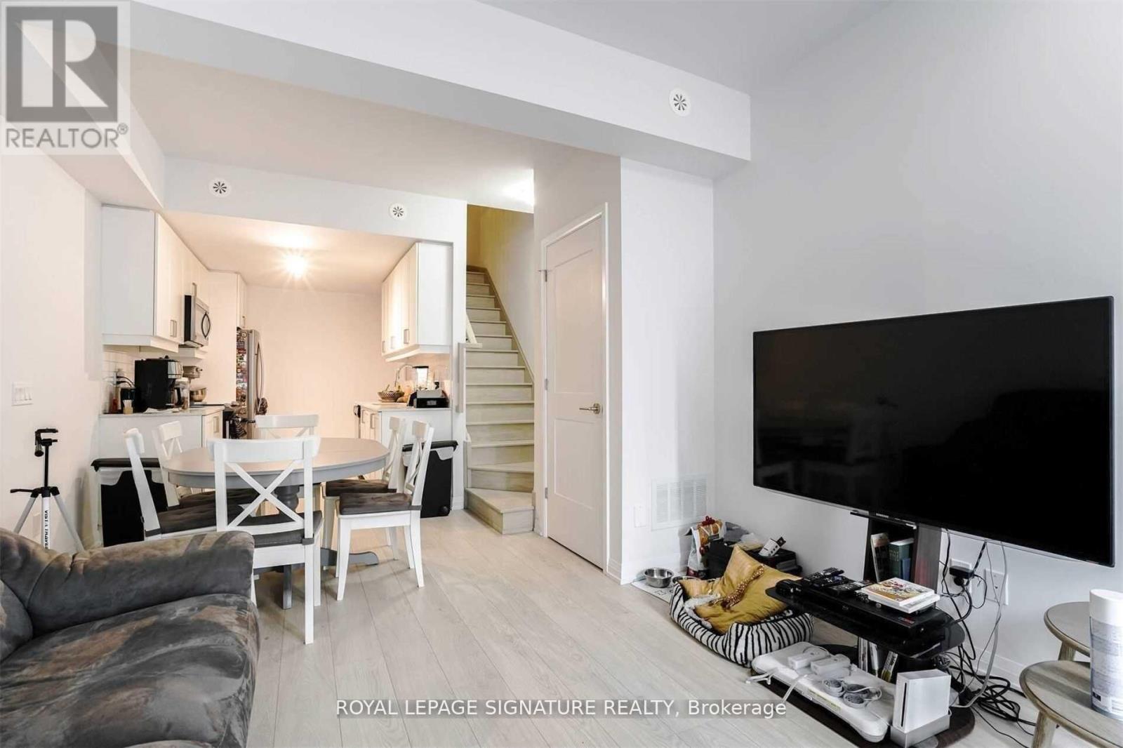 Th12 - 1010 Portage Parkway, Vaughan, Ontario  L4K 0K3 - Photo 14 - N13557378