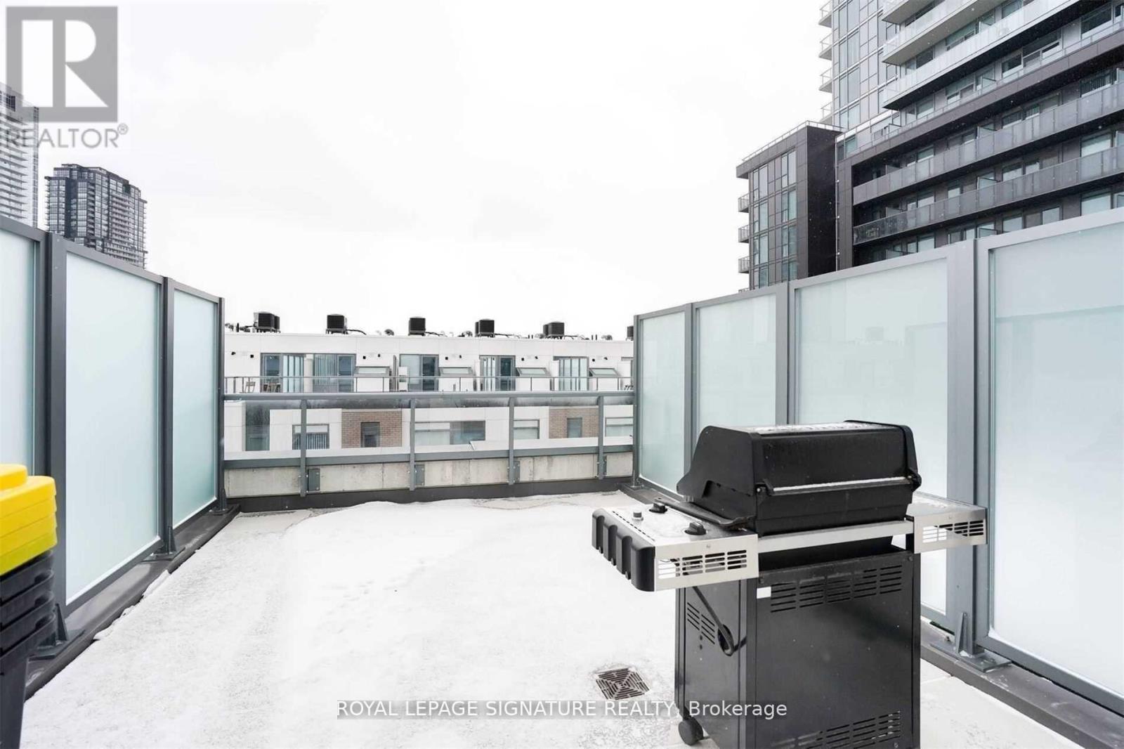 Th12 - 1010 Portage Parkway, Vaughan, Ontario  L4K 0K3 - Photo 16 - N13557378