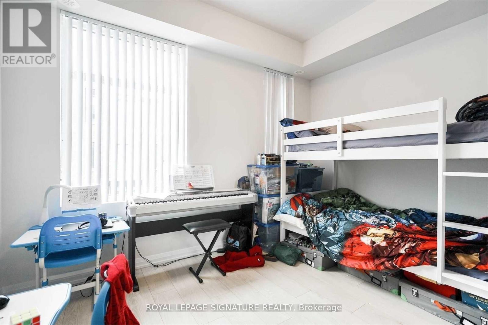 Th12 - 1010 Portage Parkway, Vaughan, Ontario  L4K 0K3 - Photo 7 - N13557378