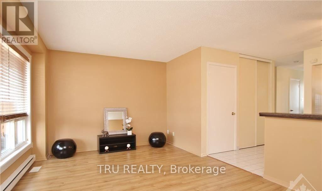 B - 302 Craig Henry Drive, Ottawa, Ontario  K2G 4H5 - Photo 7 - X13557354