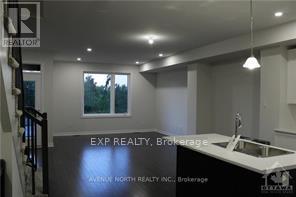 321 Quest Private, Ottawa, Ontario  K1X 0J1 - Photo 4 - X13557366