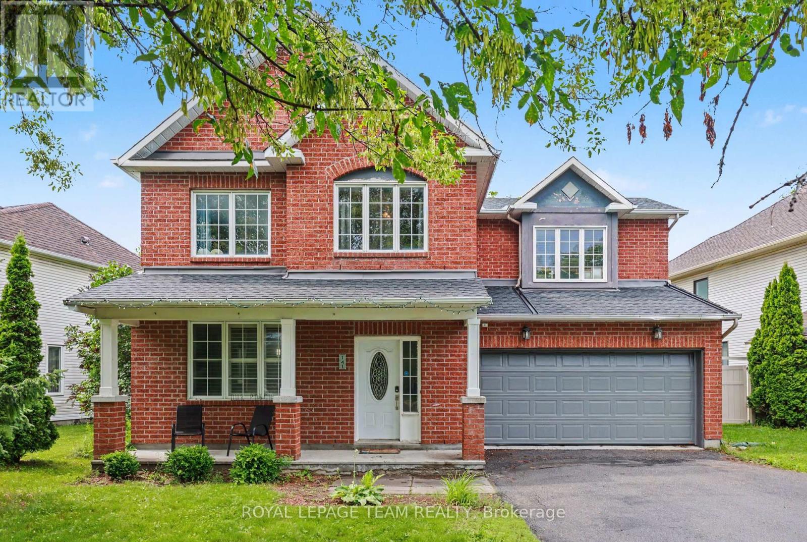 141 GRASSY PLAINS DRIVE, Ottawa, Ontario
