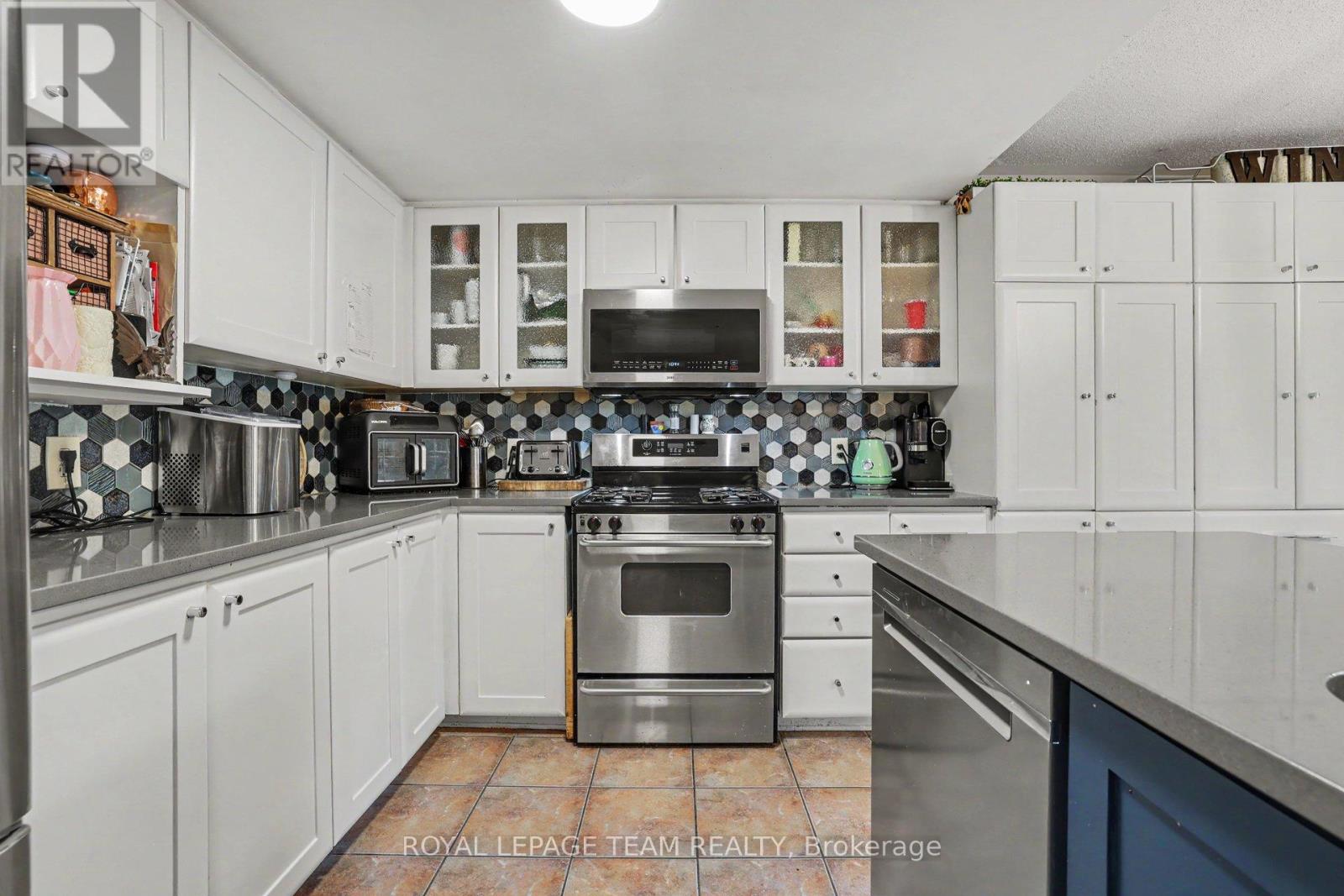 141 Grassy Plains Drive, Ottawa, Ontario  K2M 2R6 - Photo 16 - X13557380