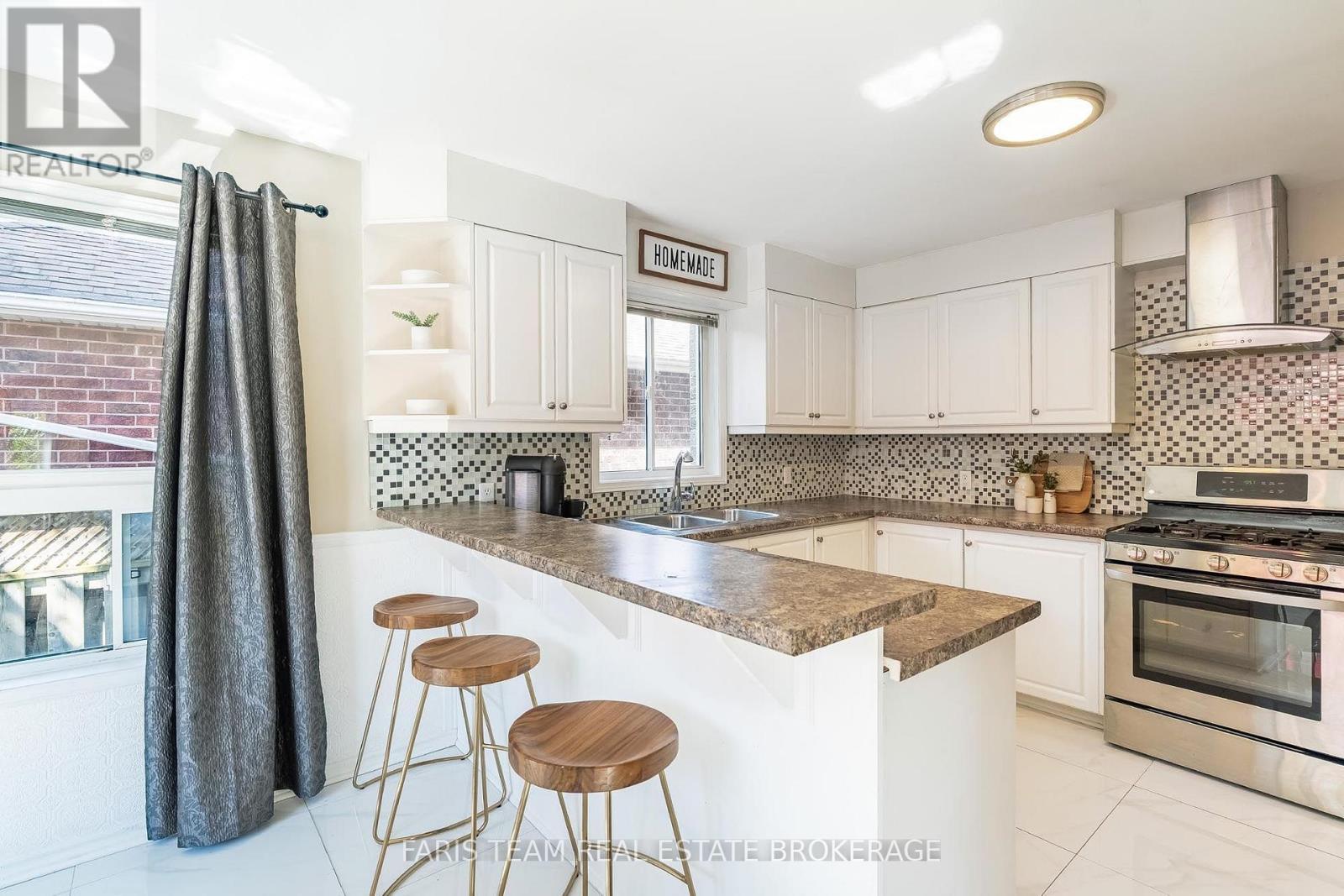 359 Cundles Road W, Barrie, Ontario  L4N 7C8 - Photo 5 - S13557298