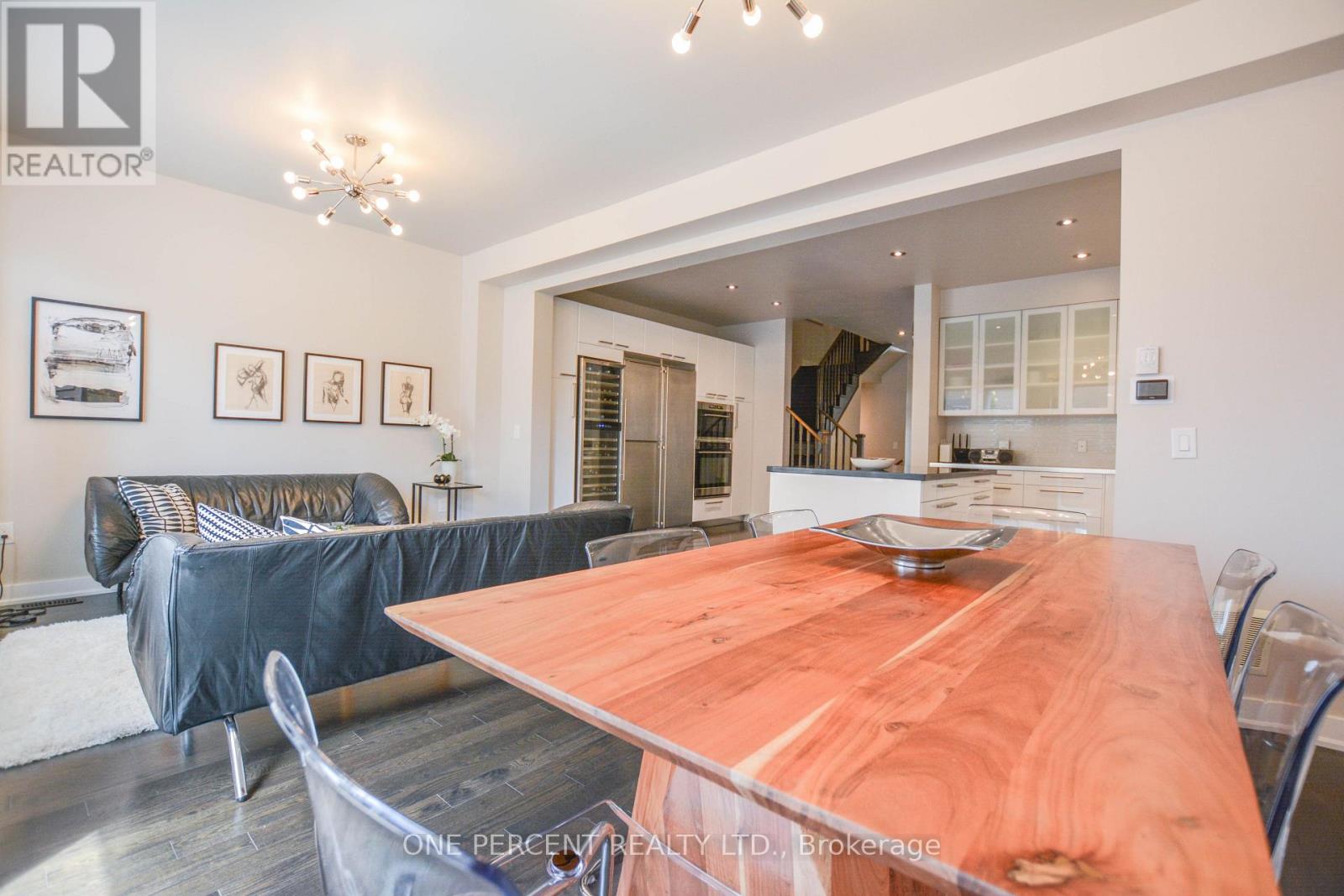 16 Denarius Crescent, Richmond Hill, Ontario  L4E 0Y9 - Photo 11 - N13556348