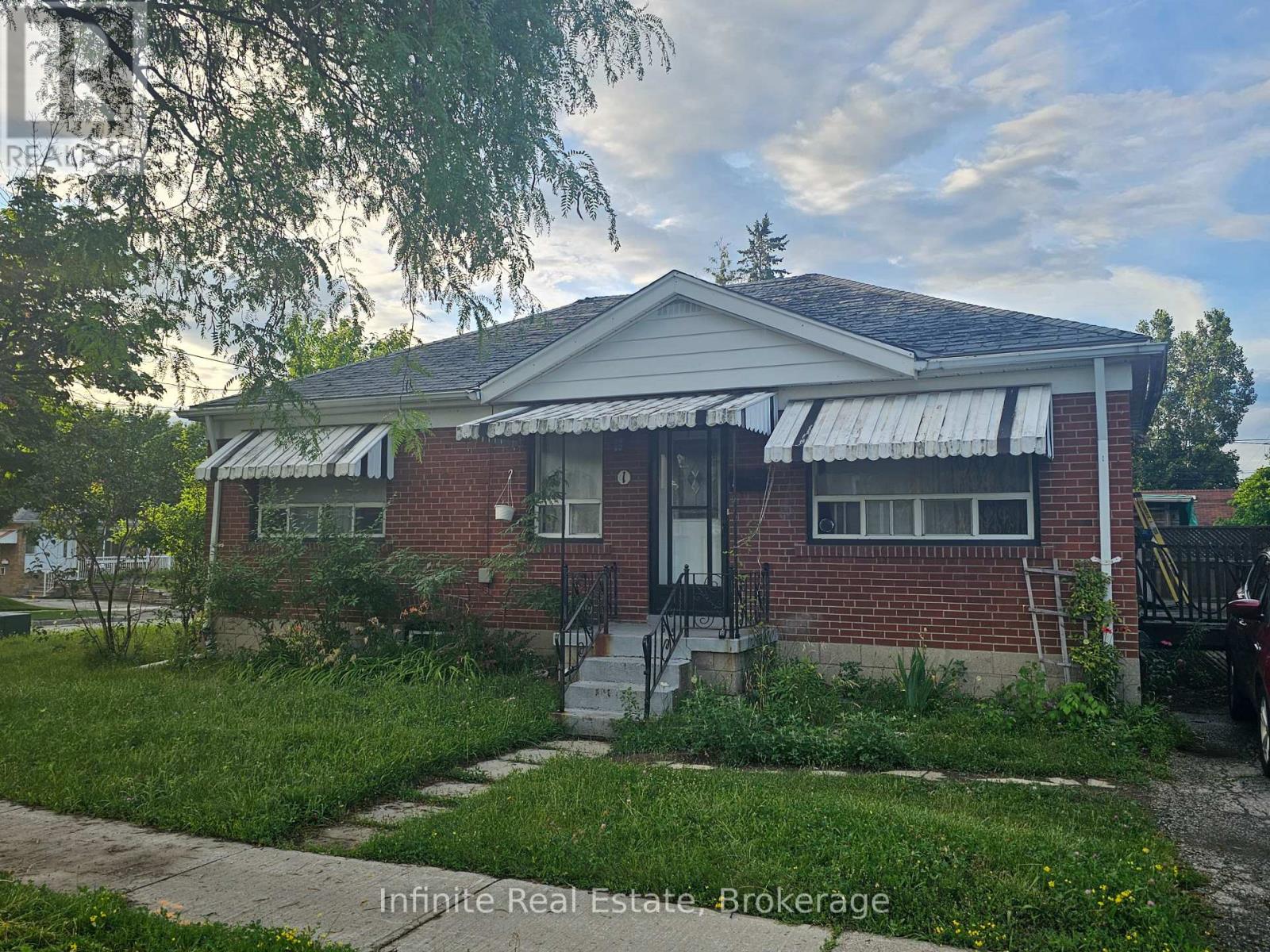 1 LEDUC DRIVE
