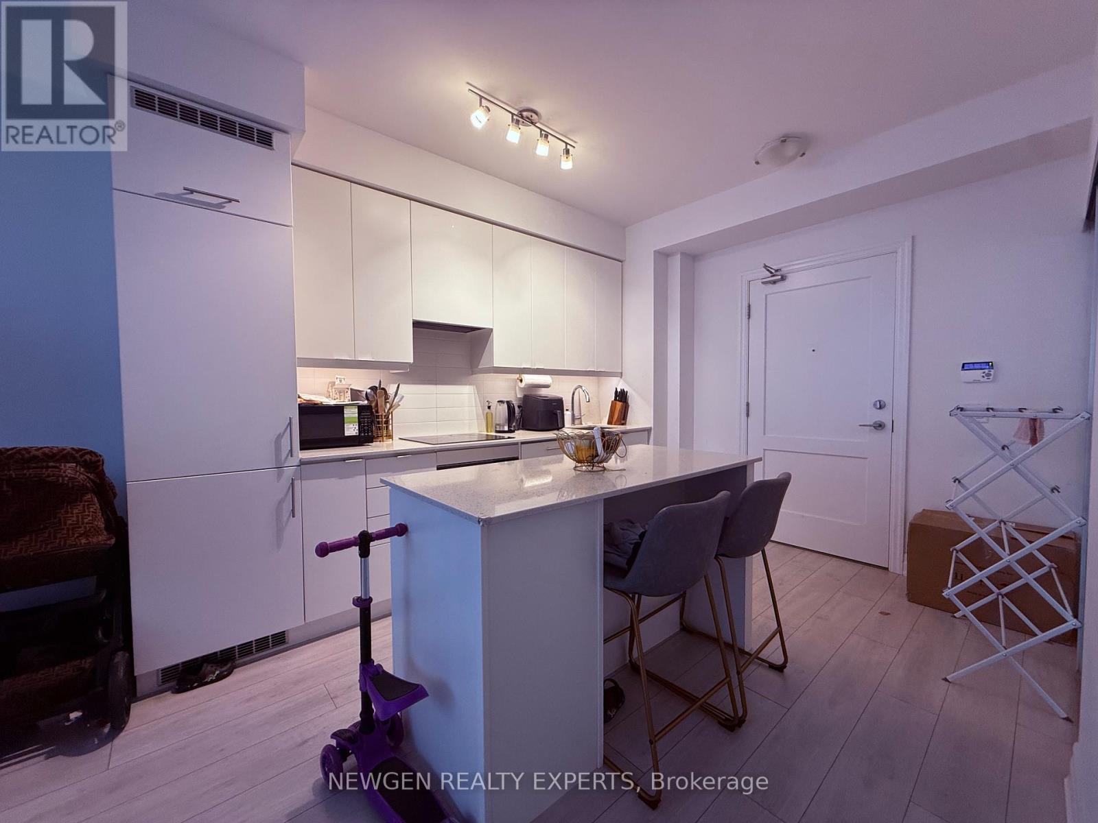 1309 - 30 Elm Drive W, Mississauga, Ontario  L5B 0N6 - Photo 7 - W13557306
