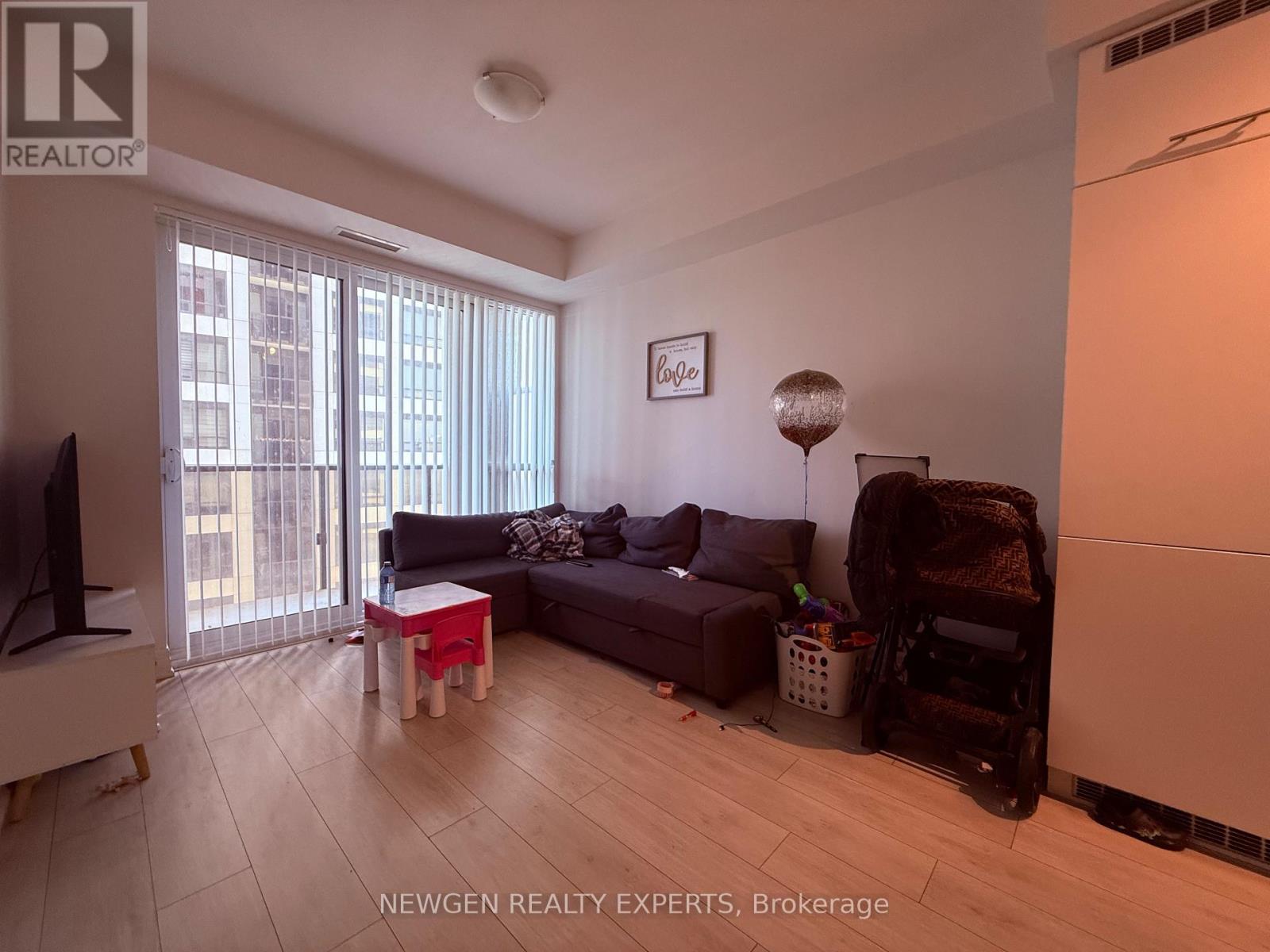 1309 - 30 Elm Drive W, Mississauga, Ontario  L5B 0N6 - Photo 8 - W13557306