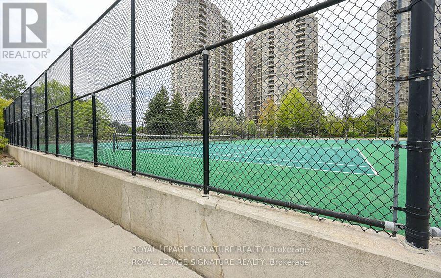 923 - 25 Kingsbridge Garden Circle, Mississauga, Ontario  L5R 4B1 - Photo 18 - W13557372