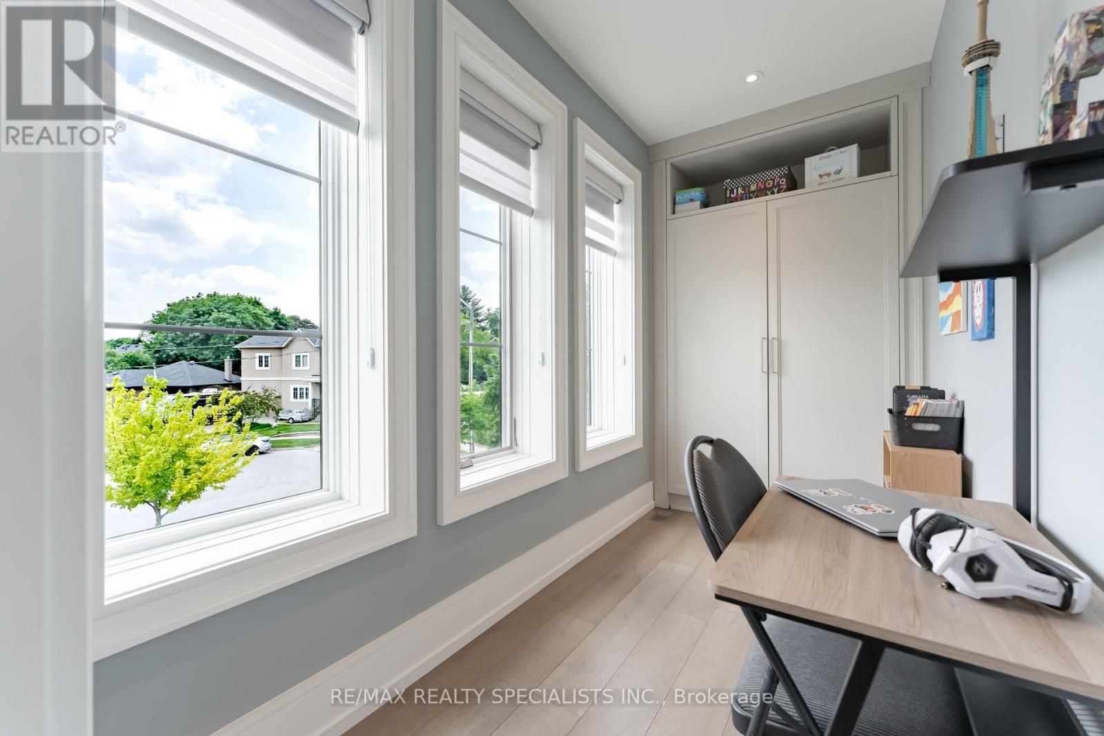 18 Florence Drive, Oakville, Ontario  L6K 1V6 - Photo 25 - W13557408