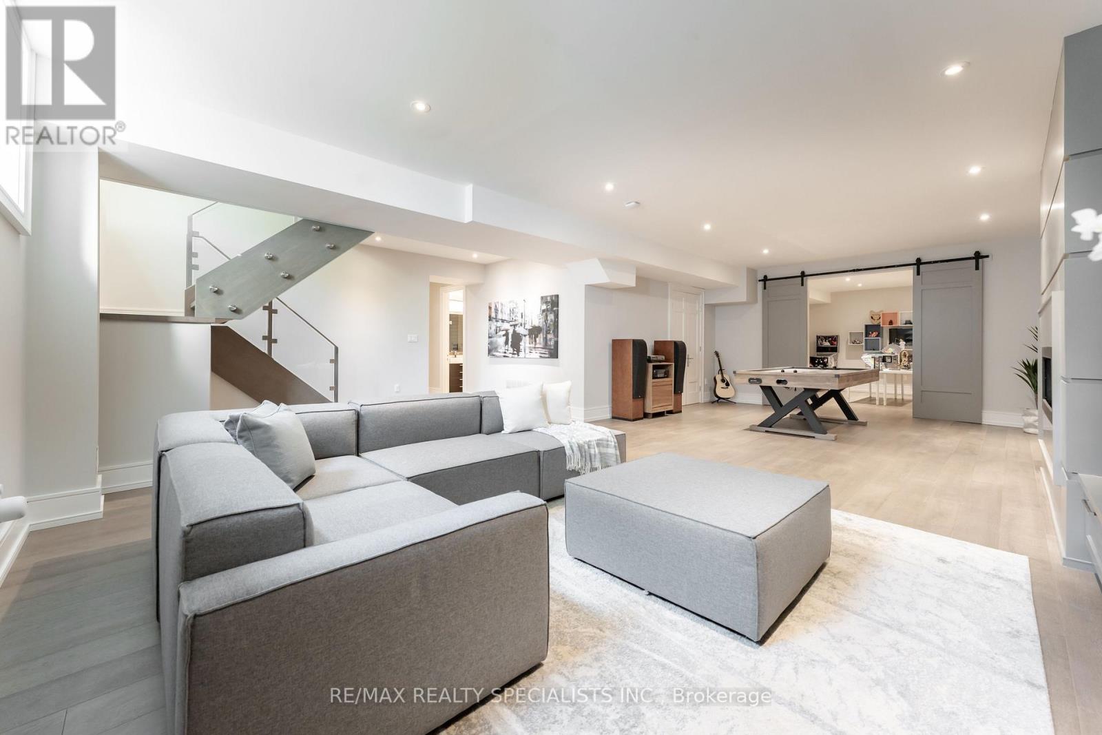 18 Florence Drive, Oakville, Ontario  L6K 1V6 - Photo 30 - W13557408