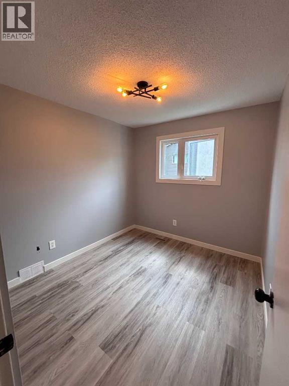 111 Columbia Place W, Lethbridge, Alberta  T1k 5A8 - Photo 11 - A2319539