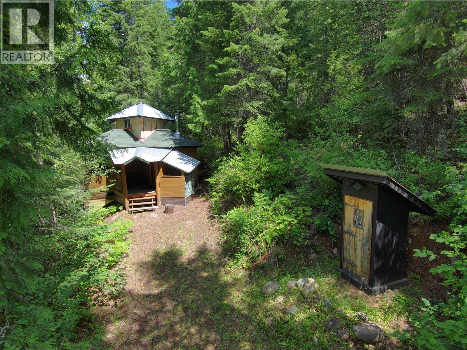 440 Hubscher Road, Ross Spur, British Columbia  V0G 1L0 - Photo 79 - 10394009