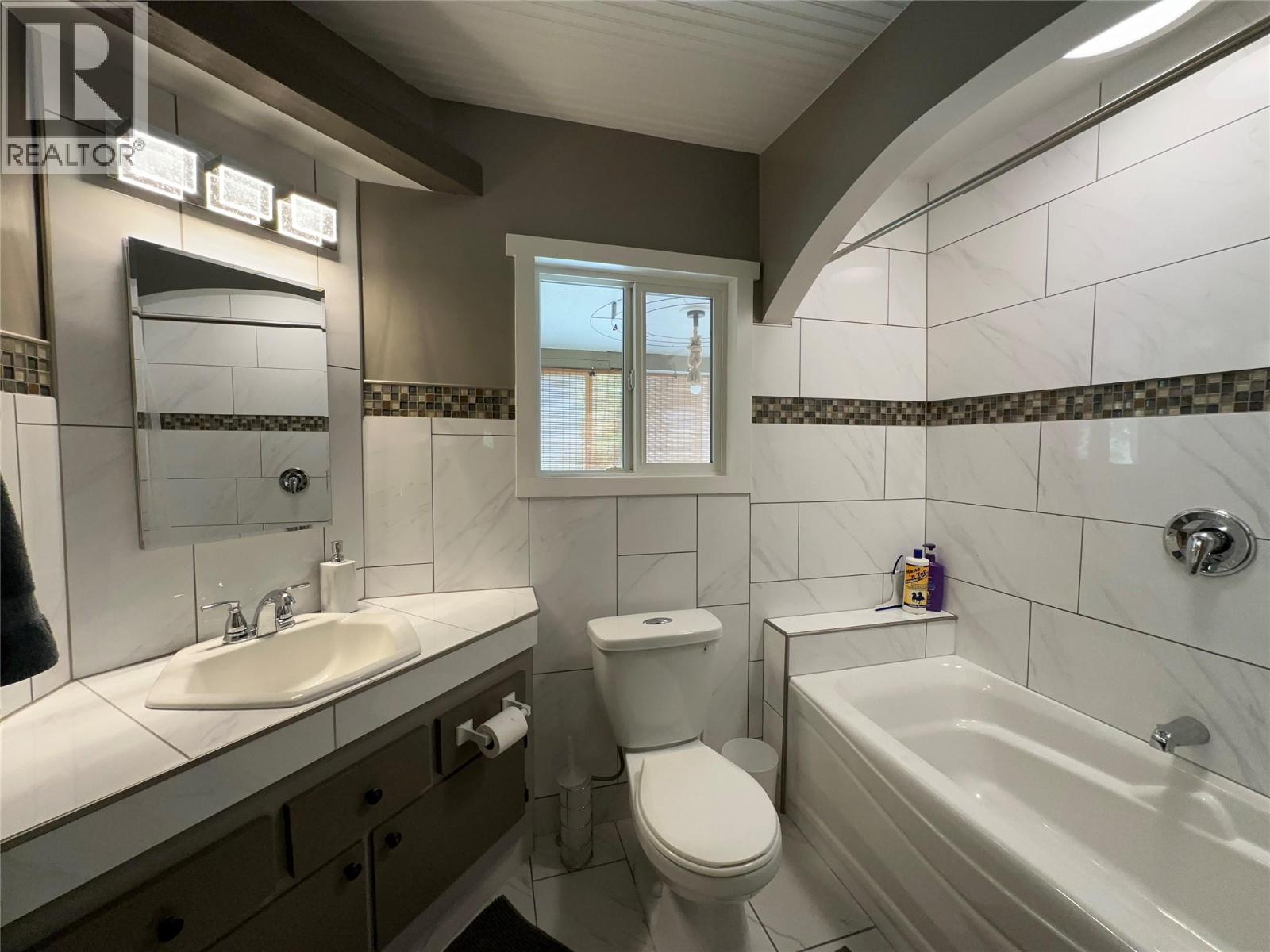 440 Hubscher Road, Ross Spur, British Columbia  V0G 1L0 - Photo 51 - 10394009