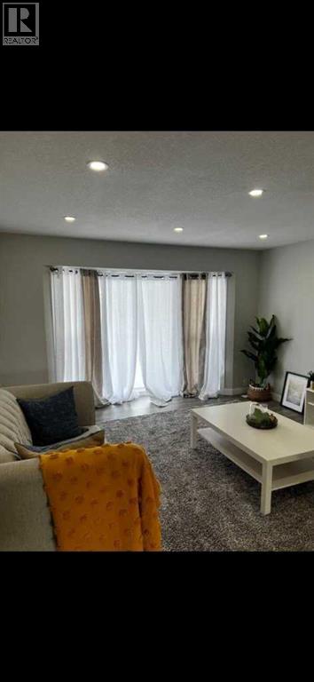 7104 Temple Drive Ne, Calgary, Alberta  T1Y 4E6 - Photo 3 - A2323415