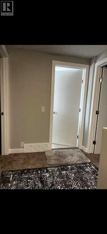7104 Temple Drive Ne, Calgary, Alberta  T1Y 4E6 - Photo 5 - A2323415