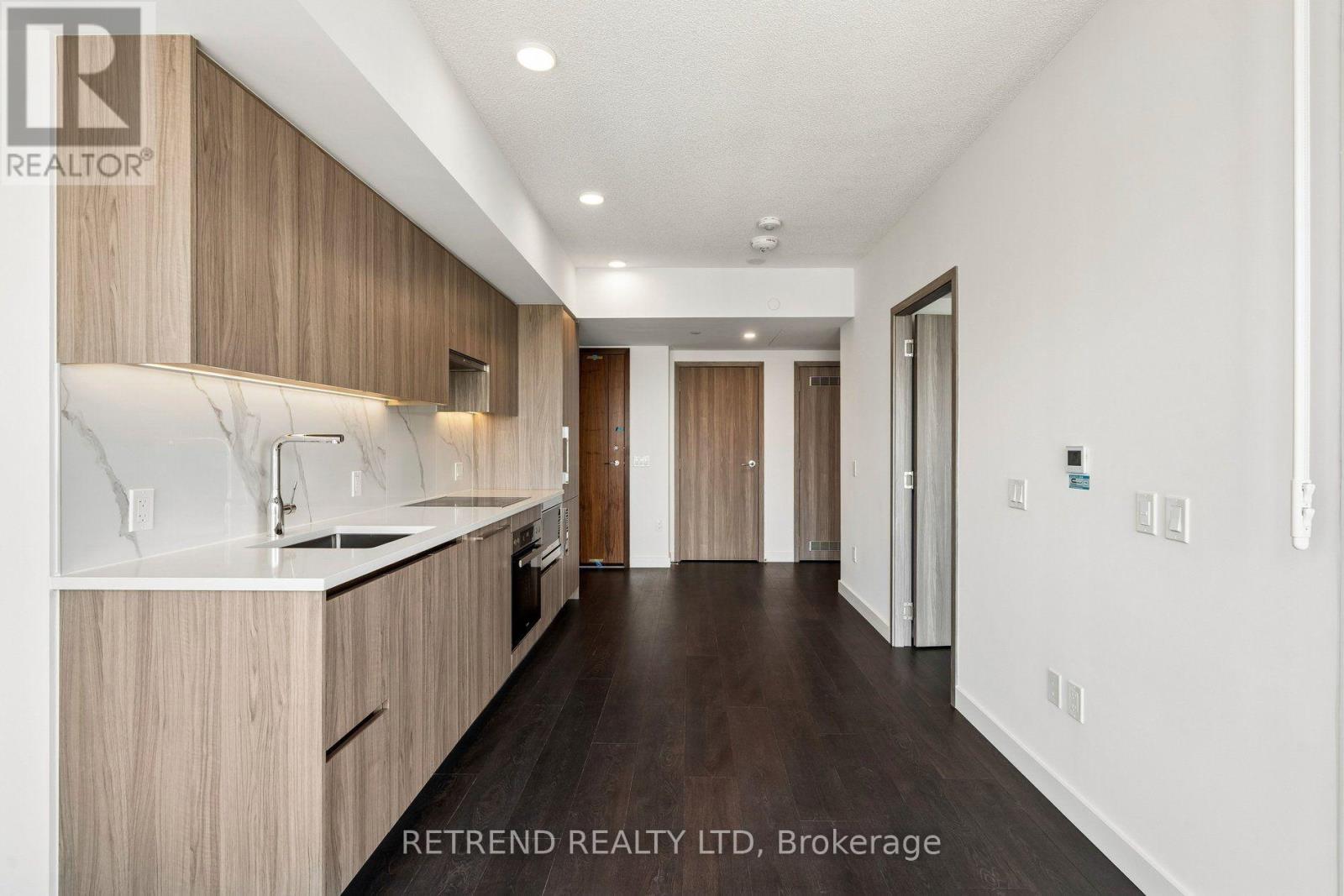 3801 - 1 Concord Cityplace Way, Toronto, Ontario  M5V 0X4 - Photo 17 - C13555812