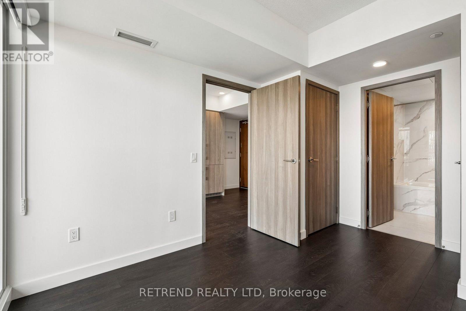 3801 - 1 Concord Cityplace Way, Toronto, Ontario  M5V 0X4 - Photo 22 - C13555812