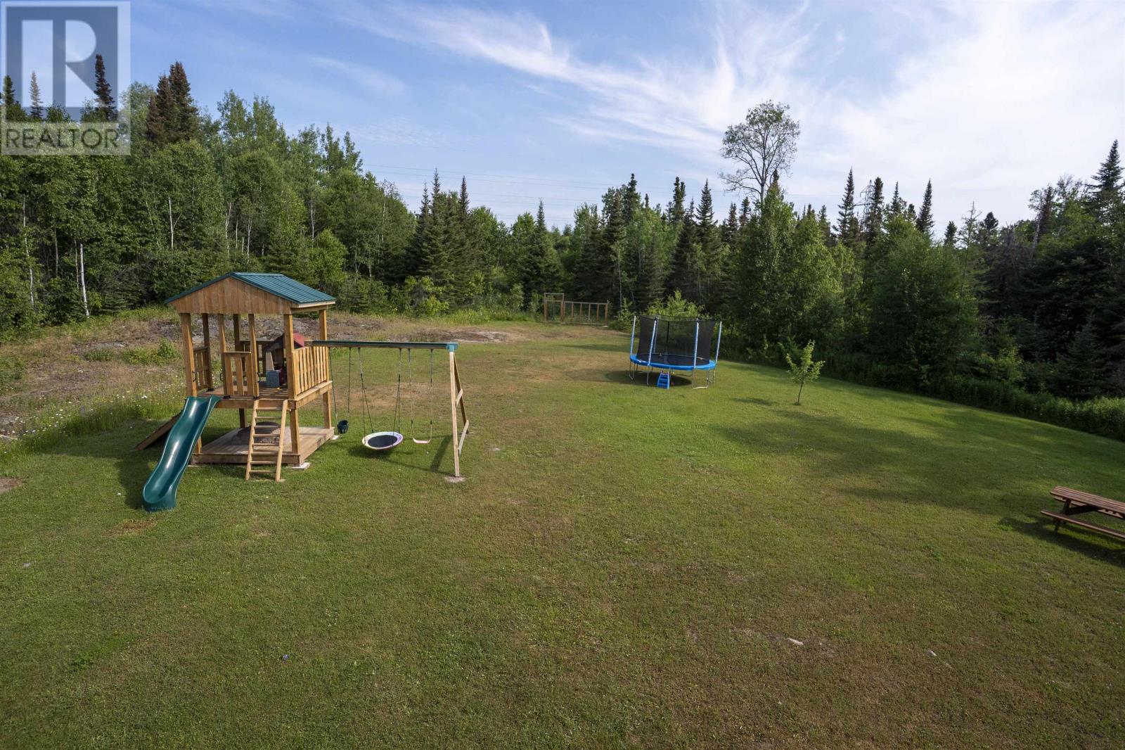 1204 Lakeshore Dr, Thunder Bay, Ontario  P7A 0S4 - Photo 45 - TB2601927