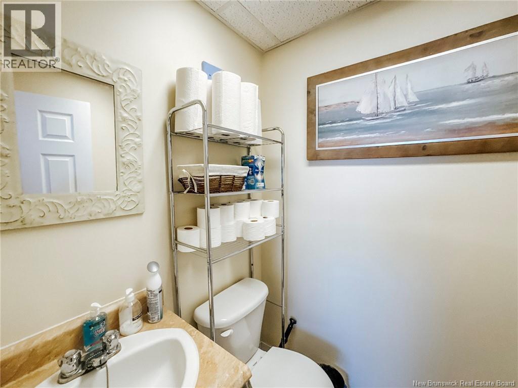 270 Douglas Avenue, Bathurst, New Brunswick  E2A 1M9 - Photo 28 - NB143938