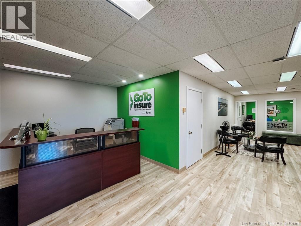 270 Douglas Avenue, Bathurst, New Brunswick  E2A 1M9 - Photo 4 - NB143938