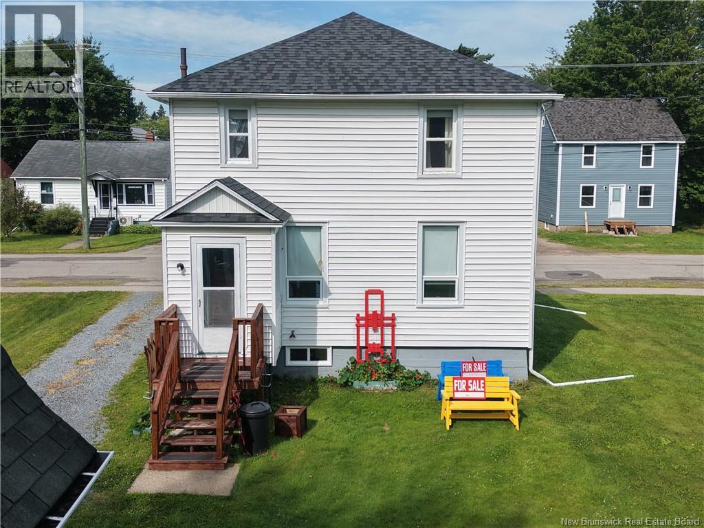 52 Queen Street, Sussex, New Brunswick  E4E 2A9 - Photo 6 - NB143099