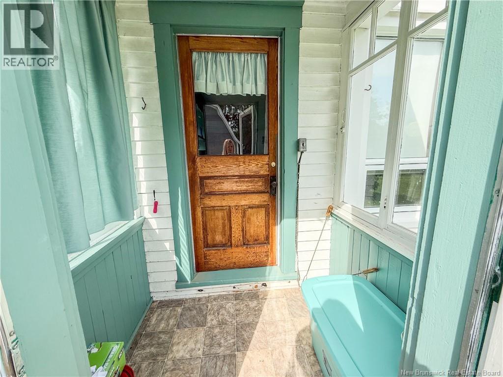 52 Queen Street, Sussex, New Brunswick  E4E 2A9 - Photo 7 - NB143099