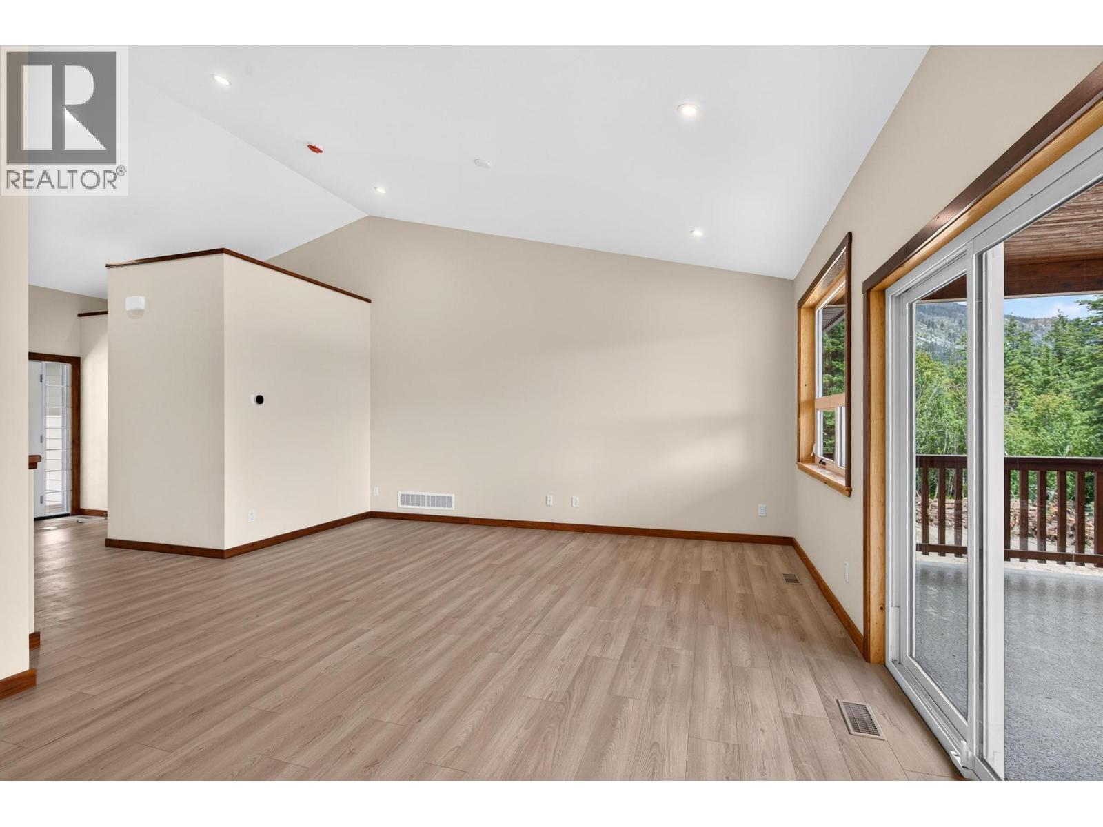 766 Balsam Road, Kelowna, British Columbia  V1Z 3V8 - Photo 7 - 10393345