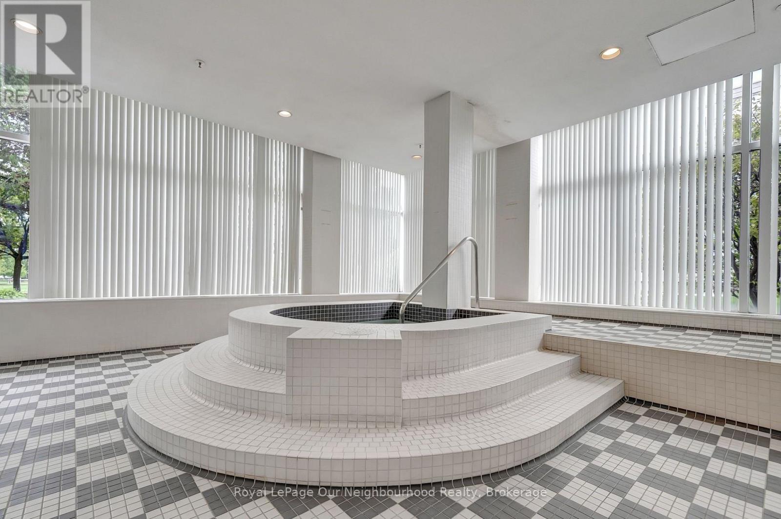 304 - 25 Cumberland Lane, Ajax, Ontario  L1S 7K1 - Photo 40 - E13557604