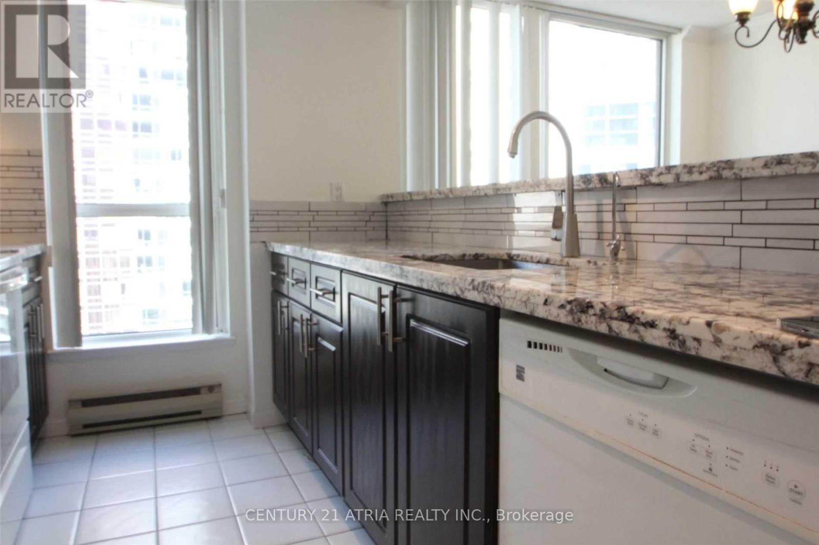 905 - 24 Wellesley Street W, Toronto, Ontario  M4Y 2X6 - Photo 10 - C13557624