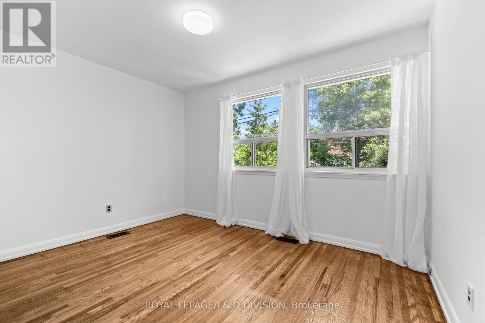 41 Clapperton Avenue, Toronto, Ontario  M1L 4K7 - Photo 15 - E13557536