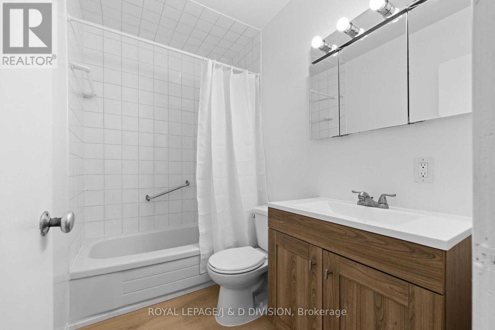 41 Clapperton Avenue, Toronto, Ontario  M1L 4K7 - Photo 23 - E13557536