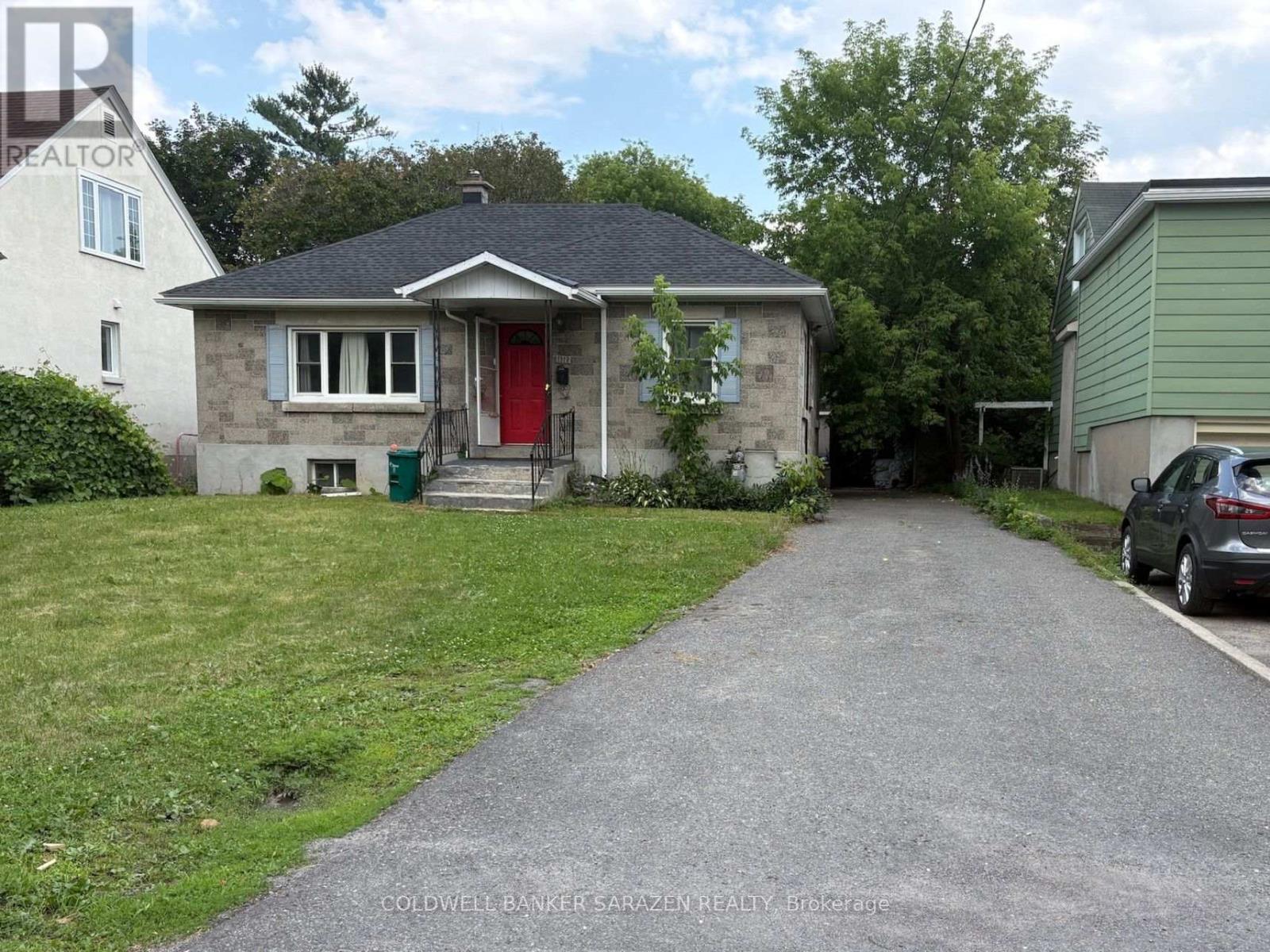 1312 Thames Street, Ottawa, Ontario  K1Z 7N4 - Photo 2 - X13557668