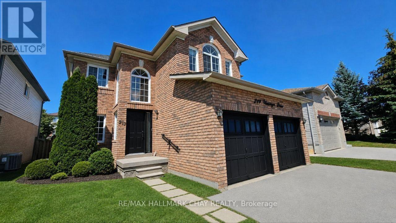219 Wessenger Drive, Barrie (Holly), Ontario  L4N 8R4 - Photo 2 - S13557684
