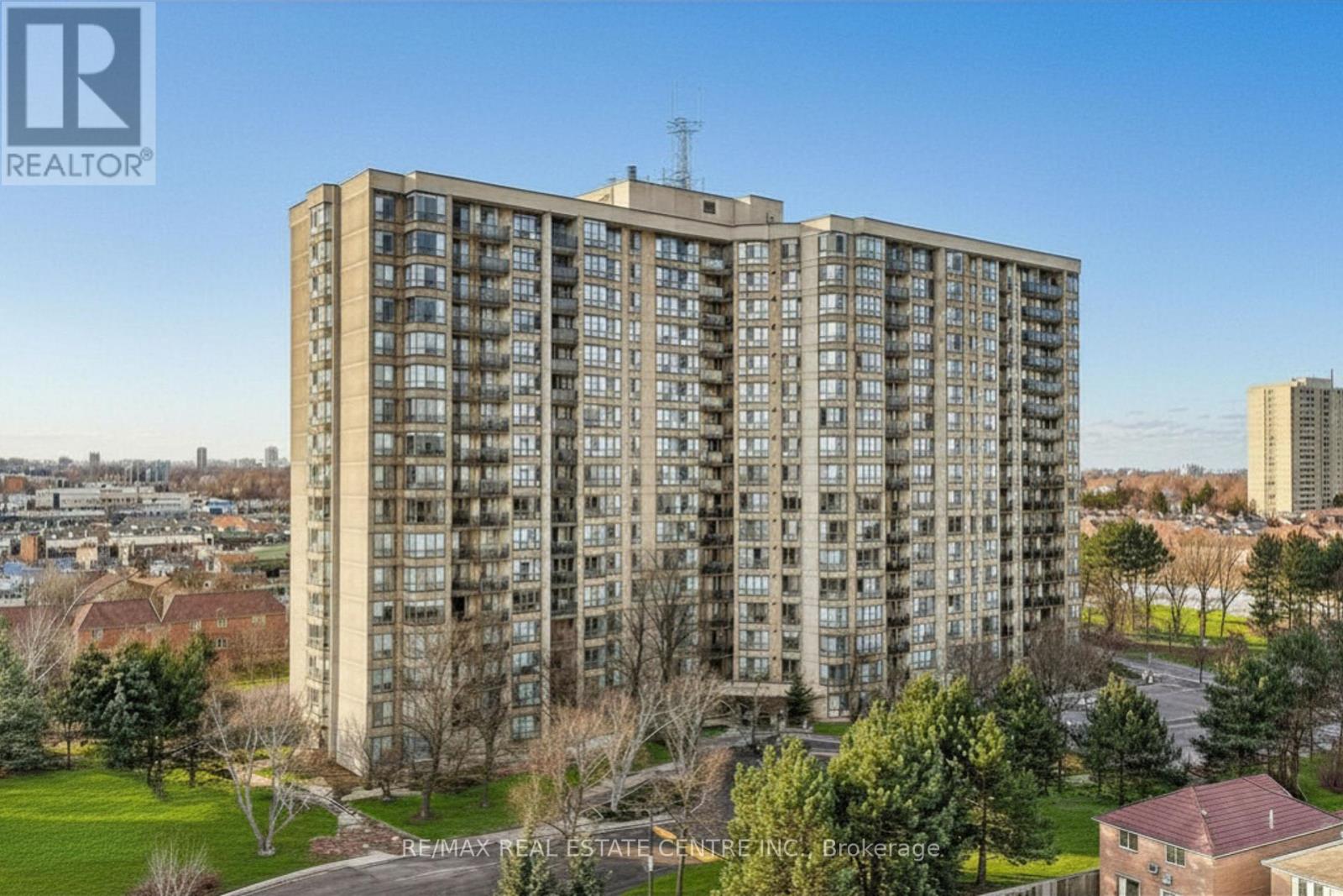 806 - 20 CHERRYTREE DRIVE, Brampton (Fletcher's Creek South)