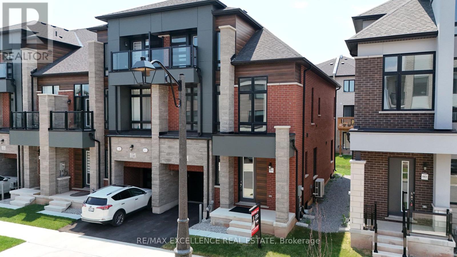 1246 ANTHONIA TRAIL, Oakville, Ontario